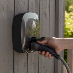 Charge Amps LUNA